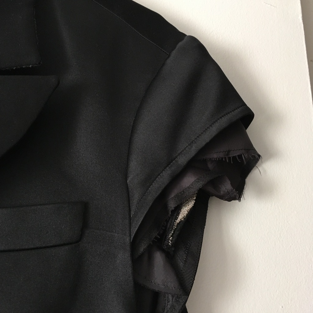 New SACAI Runway 3138 Black + Pinstripe Dress 3 M - Picture 5 of 10